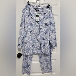 NWT Lauren Ralph Lauren Womenโs Blue and White Paisley Pajama Set in Size Large